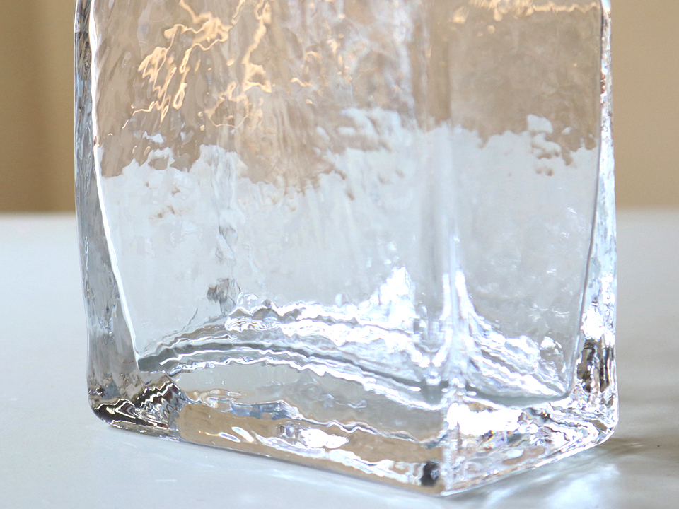 【楽天市場】花瓶 長角瓶 一輪挿し フラワーベース ガラス シンプル クリアMサイズ H17×W12×D6cm Flower Vase